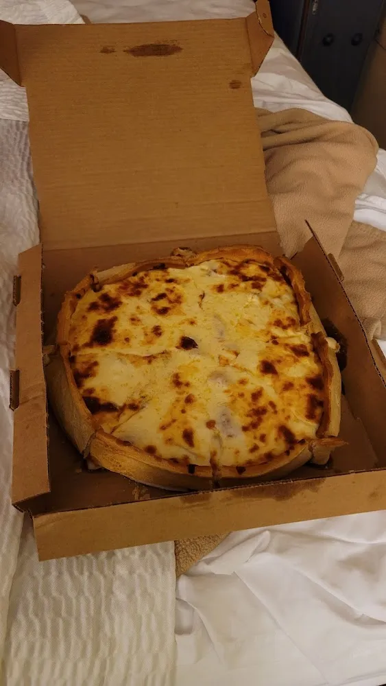 Deep Dish Pepperoni and Mushroom Pizza